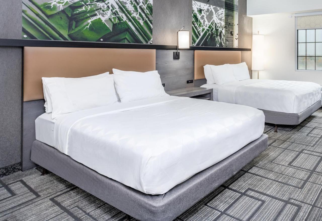 Holiday Inn Lafayette-City Centre By Ihg Exterior photo